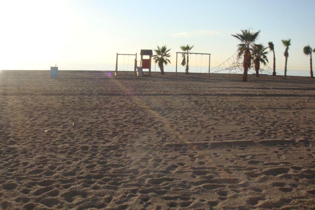 Primera Linea Playa Roquetas de Mar Exterior foto